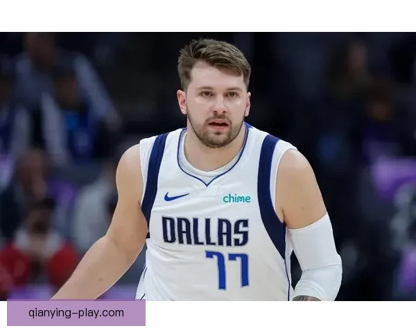 里夫斯谈客场之旅东契奇表现亮眼 布朗尼每天进步不走捷径